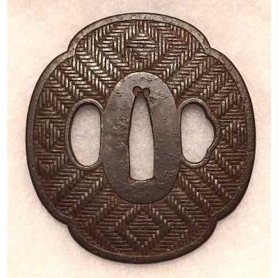 Mokkō-shaped tsuba with ajiro design 1