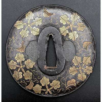 Timothy Wilson. Maiolica: Italian Renaissance Ceramics in The Metropolitan Museum of Art (Highlights of the Collection). — NY: The Metropolitan Museum of Art