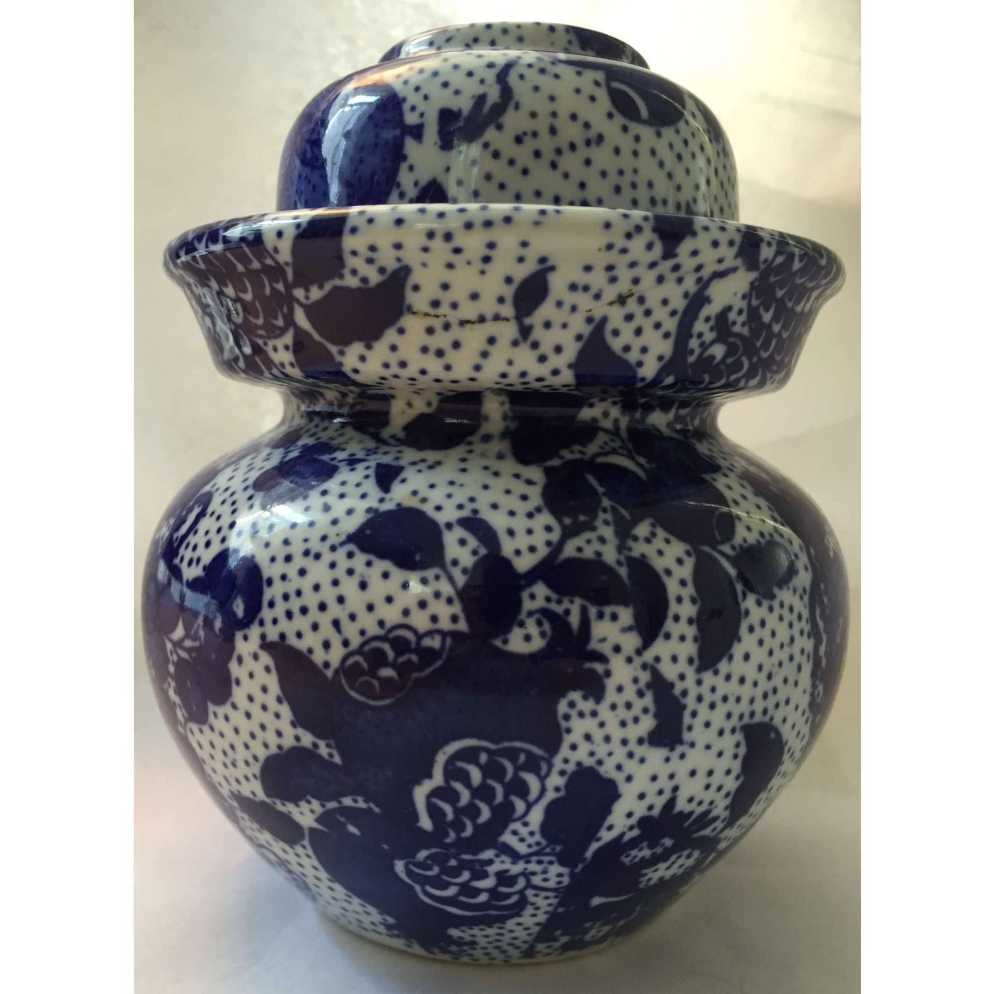 Qianlong ceramic vessel with pomegranates and grapes.